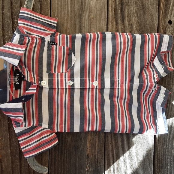 DKNY baby boy's blue, red & white onesie size 0-3 months - Picture 1 of 10